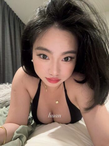 Full leaked Strawbeary th page private onlyfans photo