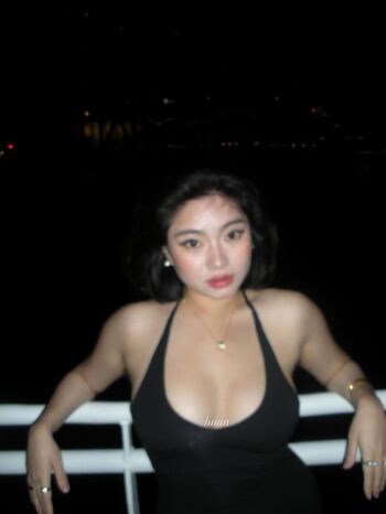 Full leaked Strawbeary th page private onlyfans photo