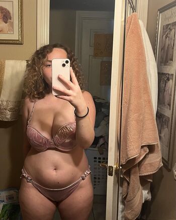 Full leaked Strawberrysweetmilk private onlyfans photo