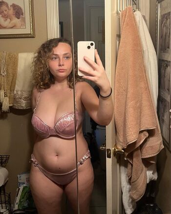 Full leaked Strawberrysweetmilk private onlyfans photo