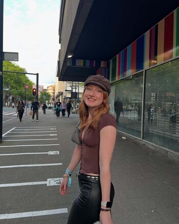 Full leaked Strawbz private onlyfans photo