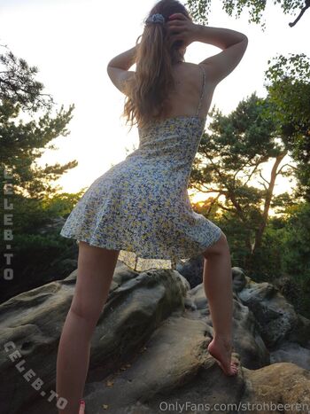 Full leaked Strohbeeren private onlyfans photo