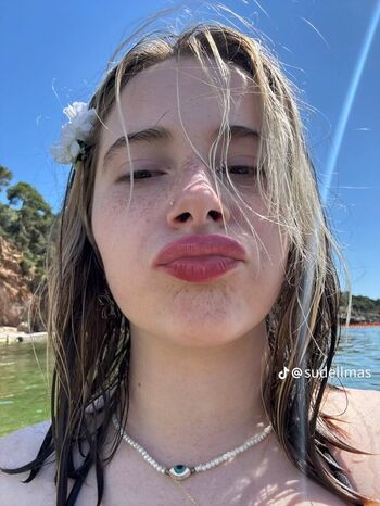 Full leaked Sude elmas private onlyfans photo