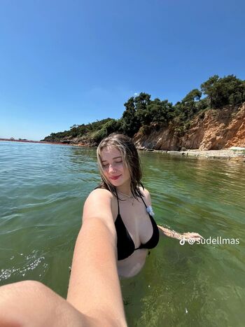 Full leaked Sude elmas private onlyfans photo