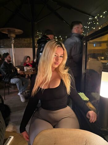 Full leaked Sudemathers private onlyfans photo