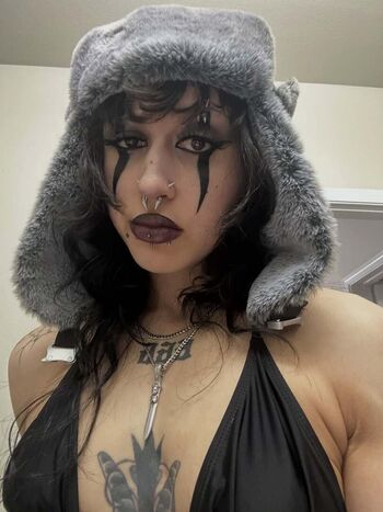 Full leaked Suedmza private onlyfans photo