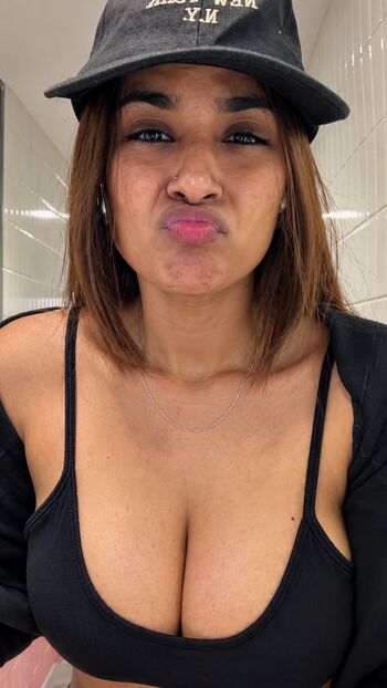 Full leaked Suhana khan private onlyfans photo