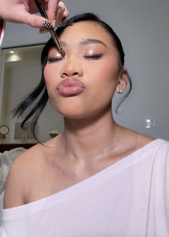 Full leaked Suni lee page private onlyfans photo