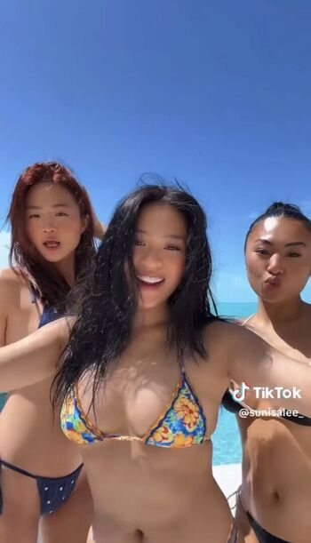 Full leaked Suni lee page private onlyfans photo