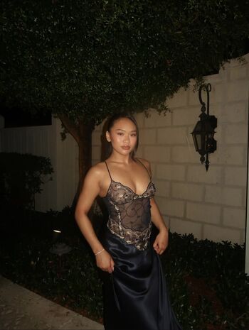 Full leaked Suni lee page private onlyfans photo