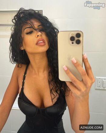 Full leaked Sunny malouf private onlyfans photo