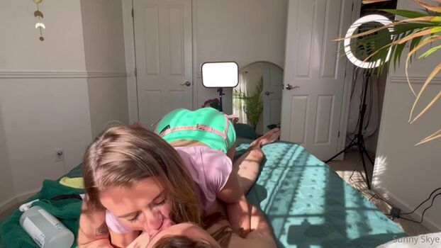 Full leaked Sunnyskyuncensored private onlyfans photo