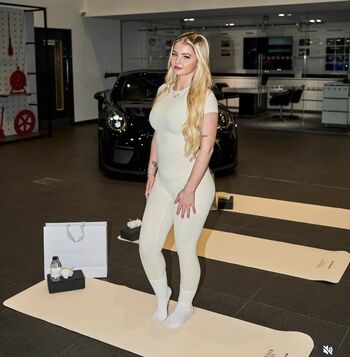 Full leaked Supercar layla private onlyfans photo