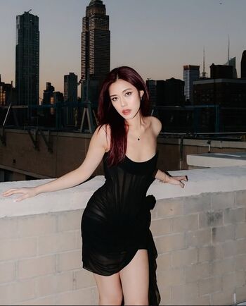 Full leaked Suuhleena private onlyfans photo