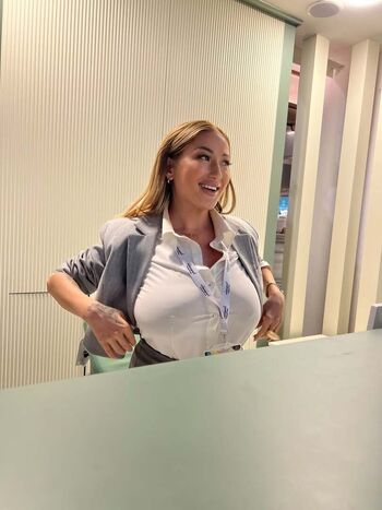 Full leaked Suzannakurman private onlyfans photo