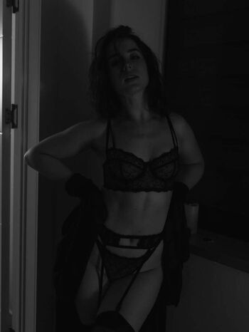 Full leaked Svitlyarka private onlyfans photo