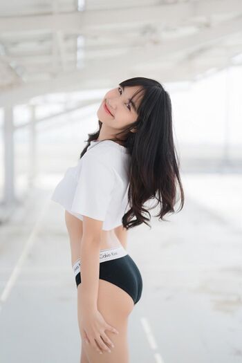 Full leaked Swanlet private onlyfans photo