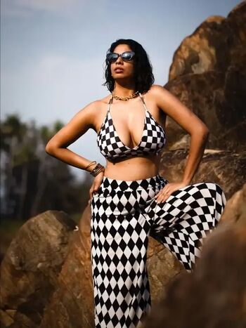 Full leaked Swati jain private onlyfans photo