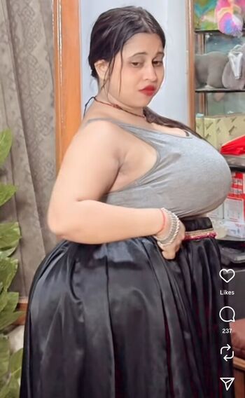 Full leaked Sweetpari private onlyfans photo