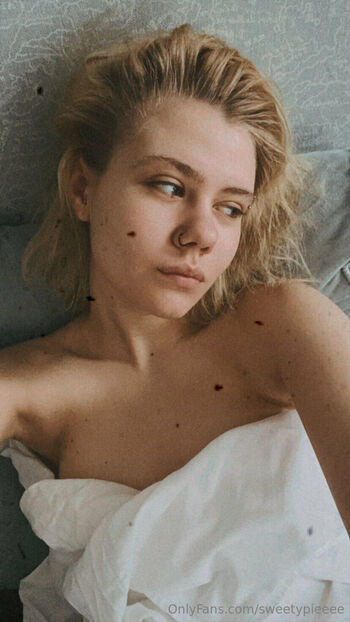 Full leaked Sweetypieeee private onlyfans photo