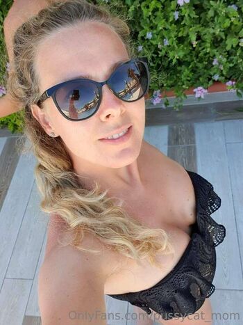 Full leaked Swingermom private onlyfans photo