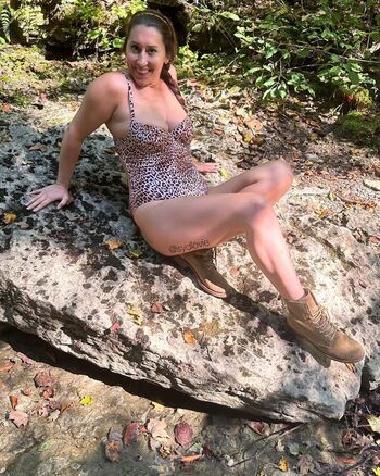 Full leaked Sydlovie private onlyfans photo