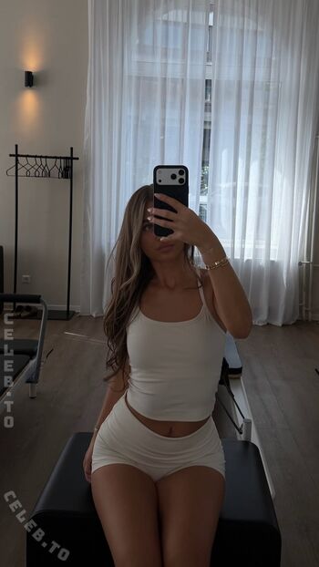 Full leaked Sydney ramolla private onlyfans photo