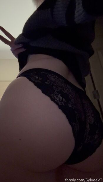 Full leaked Sylveevt private onlyfans photo