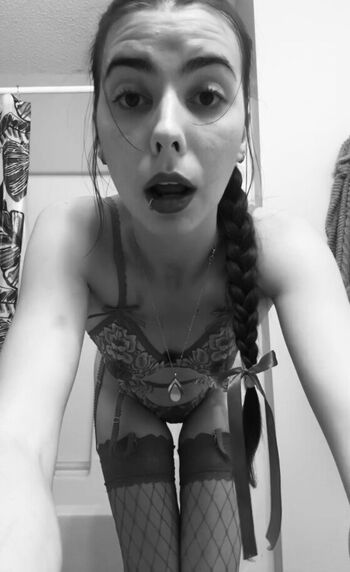 Full leaked Sylviaamariee private onlyfans photo