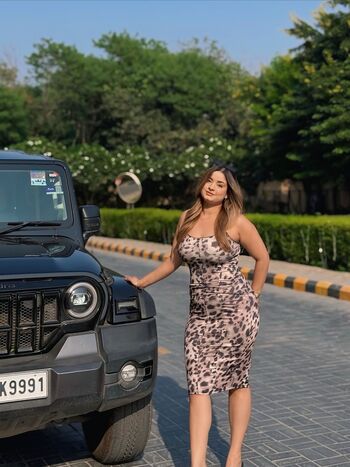 Full leaked Syma verma private onlyfans photo