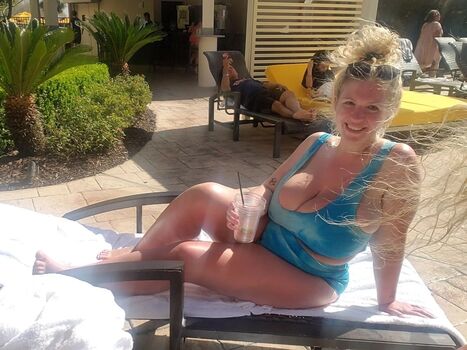 Full leaked Tab private onlyfans photo