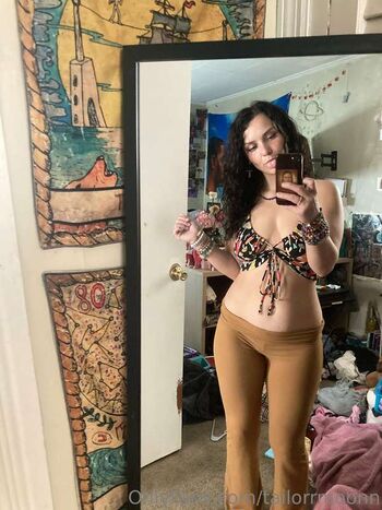 Full leaked Tailorrmoonn private onlyfans photo