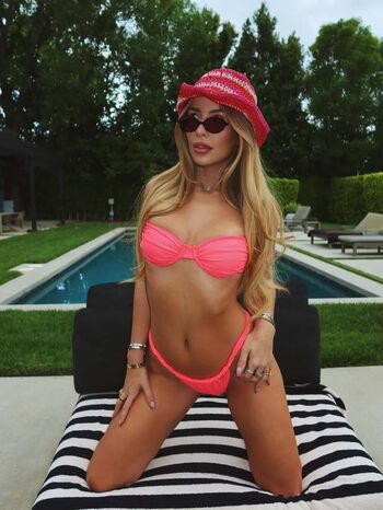 Full leaked Tana mongeau private onlyfans photo