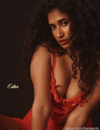 Full leaked Tangurlx private onlyfans photo