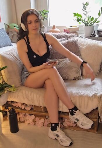 Full leaked Tania derveaux private onlyfans photo
