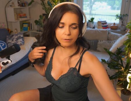 Full leaked Tania derveaux private onlyfans photo