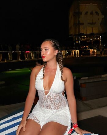 Full leaked Tania koh lanta page private onlyfans photo