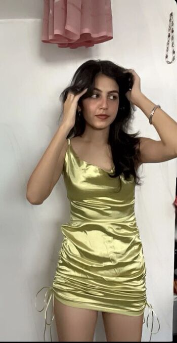 Full leaked Taniya oberoi private onlyfans photo