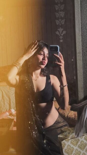 Full leaked Taniya oberoi private onlyfans photo