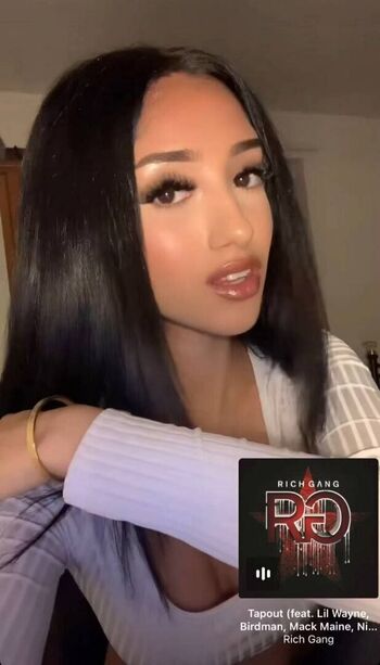 Full leaked Taqdeez yaazin private onlyfans photo