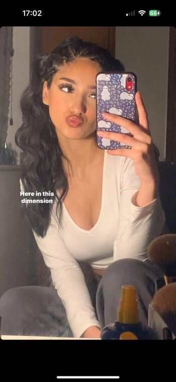 Full leaked Taqdeez yaazin private onlyfans photo