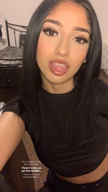Full leaked Taqdeez yaazin private onlyfans photo