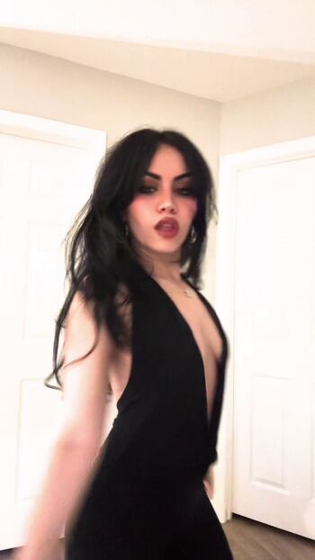 Full leaked Tara yummy page private onlyfans photo