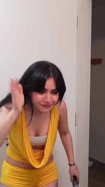 Full leaked Tara yummy private onlyfans photo