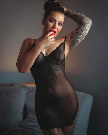 Full leaked Tashazoe private onlyfans photo