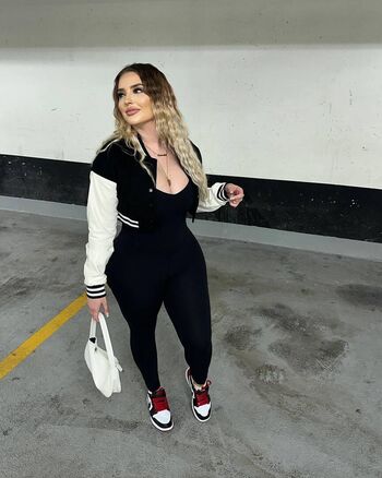 Full leaked Tashkbee private onlyfans photo