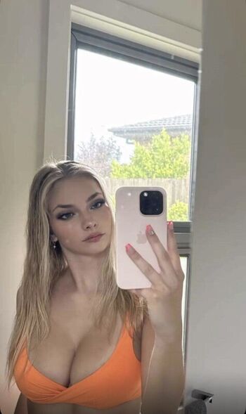 Full leaked Tashleevers private onlyfans photo