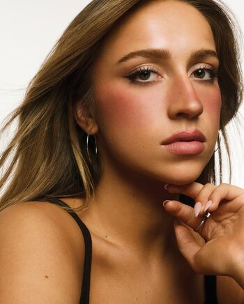 Full leaked Tate mcrae page private onlyfans photo