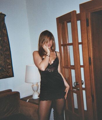 Full leaked Tate mcrae page private onlyfans photo