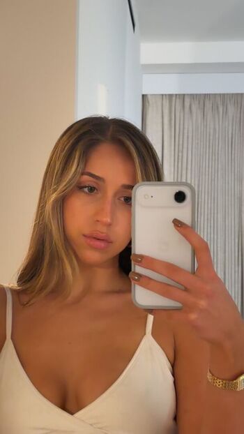 Full leaked Tate mcrae page private onlyfans photo